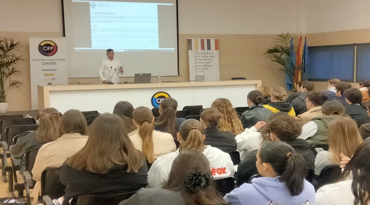 JORNADAS ORIENTACIÓN PROFESIONAL SANIDAD 2025